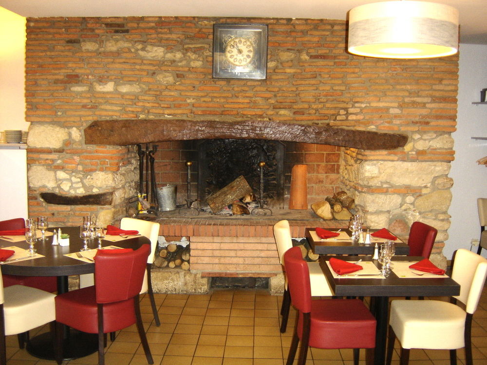 Hotel Restaurant Du Lauragais Logis De France Вильфранш-де-Лораге Экстерьер фото